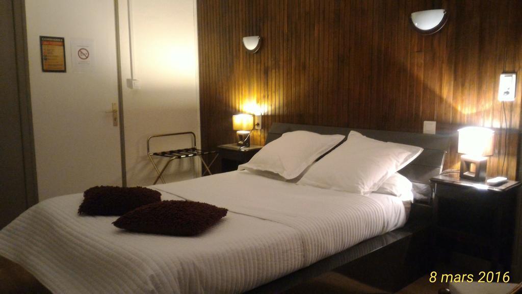 Chez Cecile Hotell Mornas Eksteriør bilde