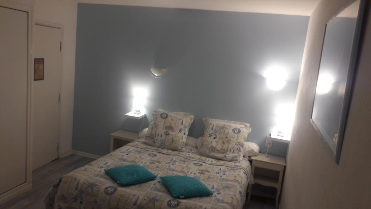 Chez Cecile Hotell Mornas Eksteriør bilde
